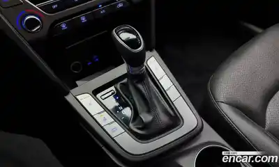 Hyundai Avante 2016 1.6 автомат (гидро), миниатюра 9