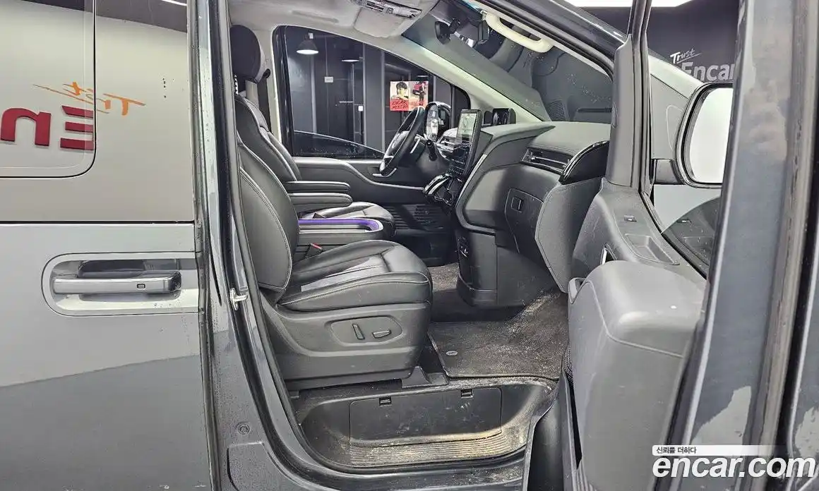 Hyundai Staria 2024 2.2 автомат (гидро), фото 11