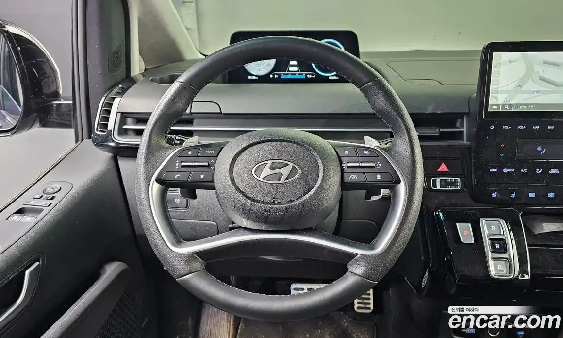 Hyundai Staria 2024 2.2 автомат (гидро), фото 13
