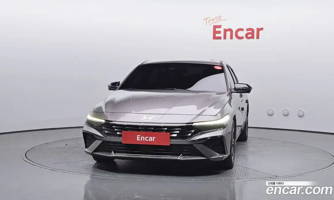 Hyundai Avante 2023 1.6 автомат (гидро), фото 3