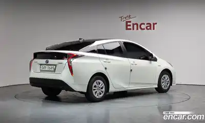 Toyota Prius 2017 1.8 гидро, миниатюра 2
