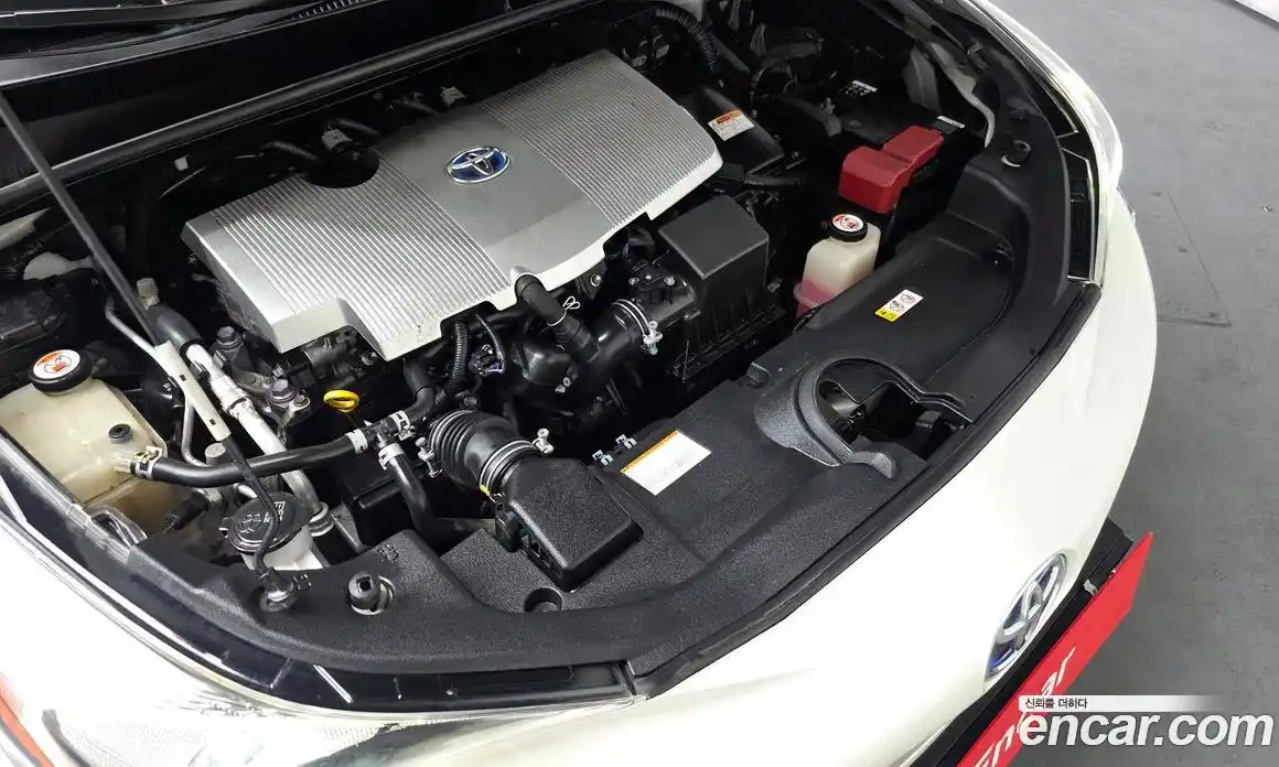 Toyota Prius 2017 1.8 гидро, фото 6