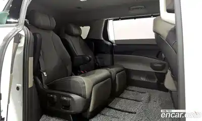 Kia Carnival 2024 2.2 автомат (гидро), миниатюра 12