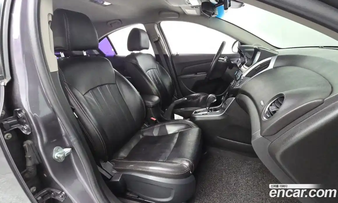 Chevrolet Cruze 2012 1.8 автомат (гидро), фото 11