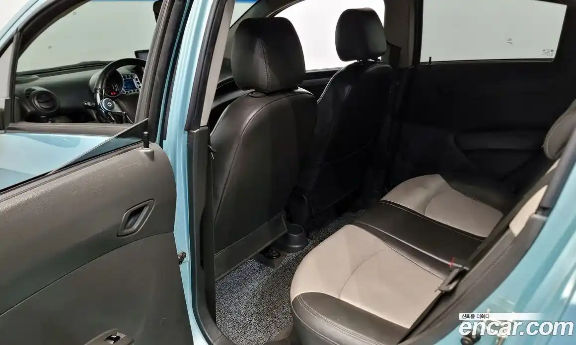 Chevrolet Matiz 2010 1.0 автомат (гидро), фото 12