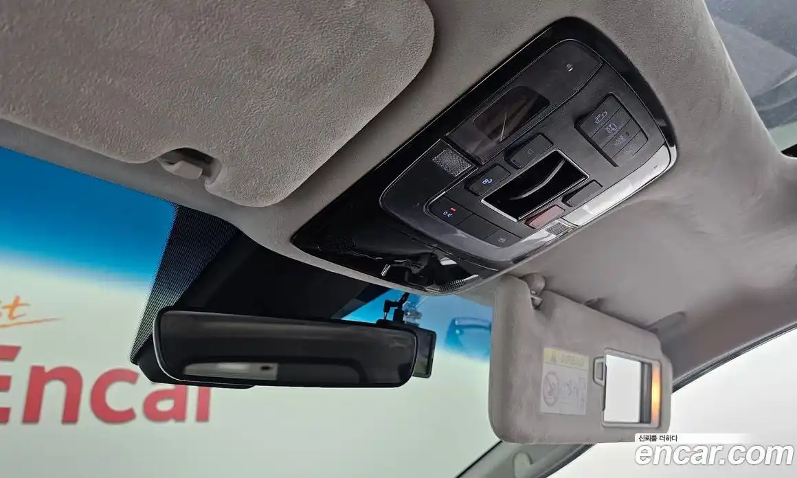 Hyundai Staria 2023 2.2 автомат (гидро), фото 18