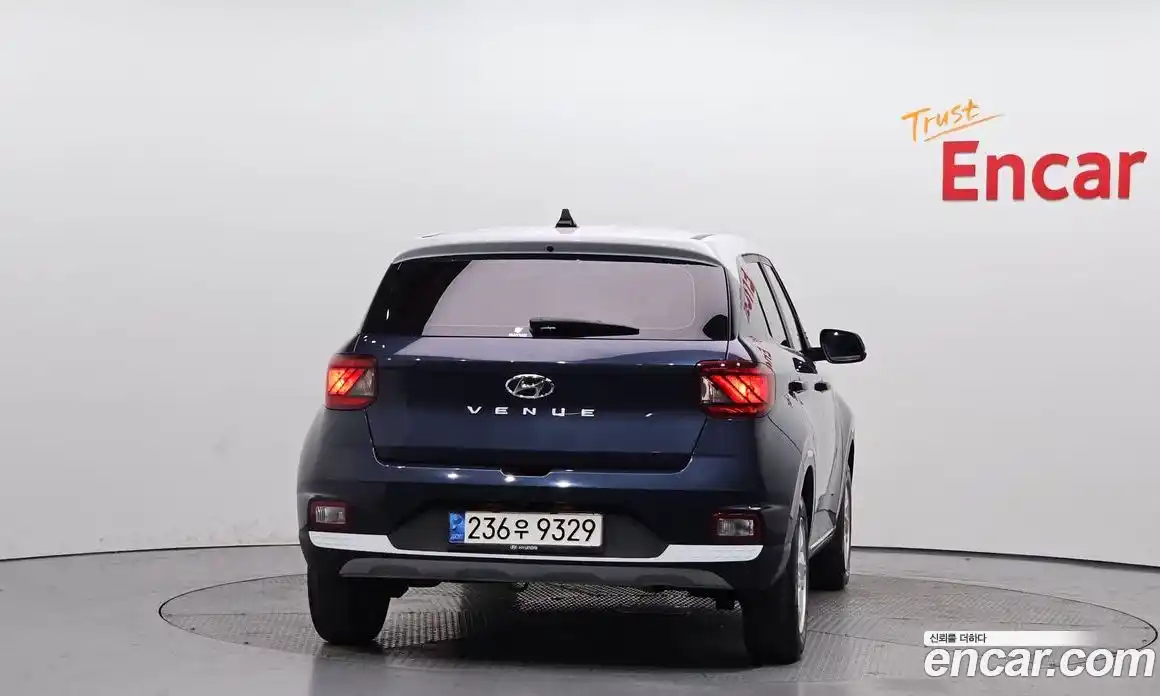 Hyundai Venue 2022 1.6 автомат (гидро), фото 4