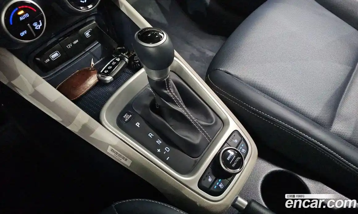 Hyundai Venue 2022 1.6 автомат (гидро), фото 9