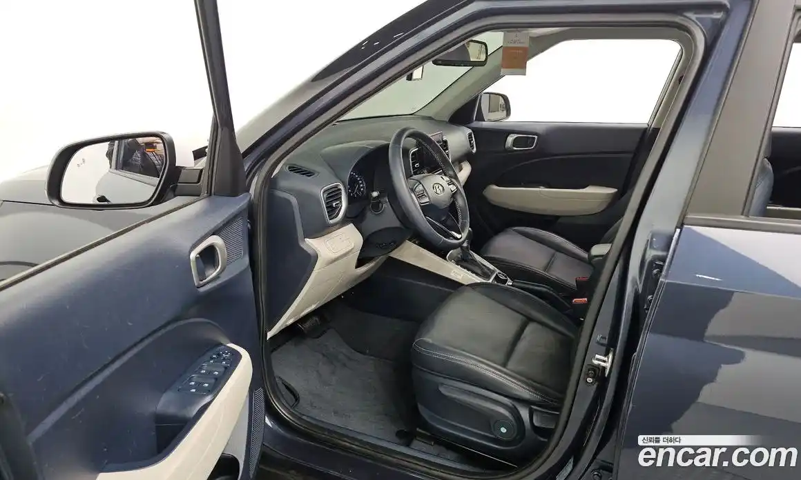 Hyundai Venue 2022 1.6 автомат (гидро), фото 10