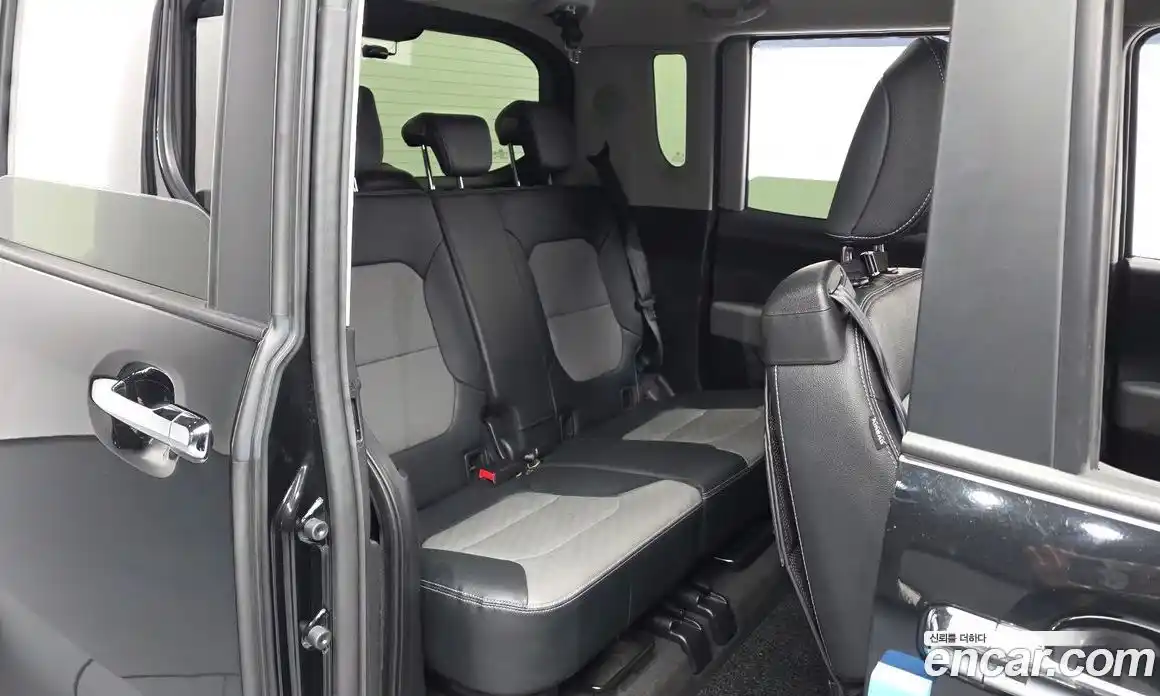 Kia Ray 2021 1.0 автомат (гидро), фото 12