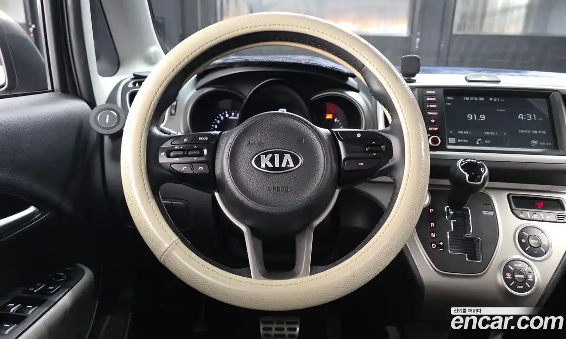 Kia Ray 2021 1.0 автомат (гидро), фото 13