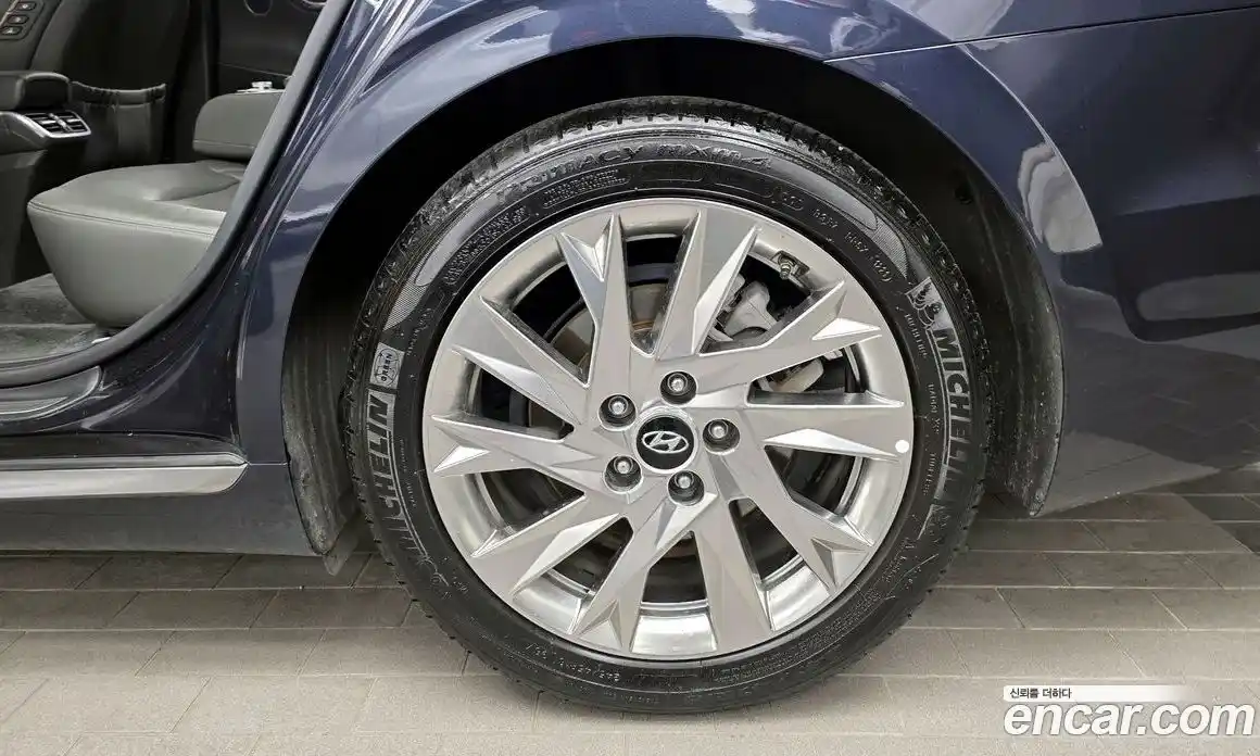 Hyundai Grandeur 2021 2.4 автомат (гидро), фото 7