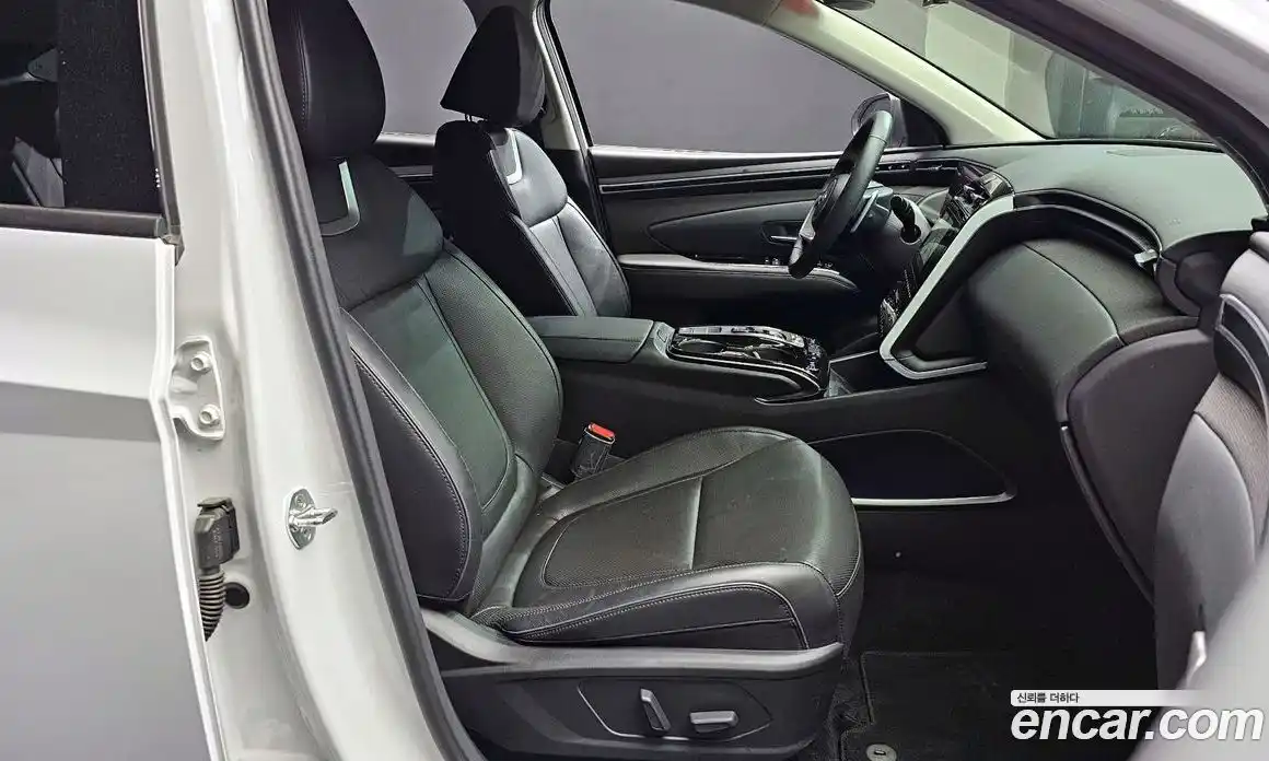 Hyundai Tucson 2022 1.6 автомат (гидро), фото 16
