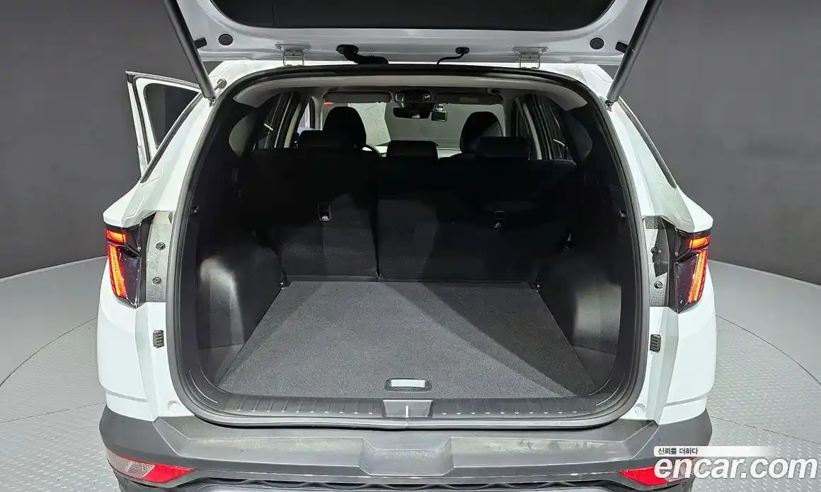 Hyundai Tucson 2022 1.6 автомат (гидро), фото 31