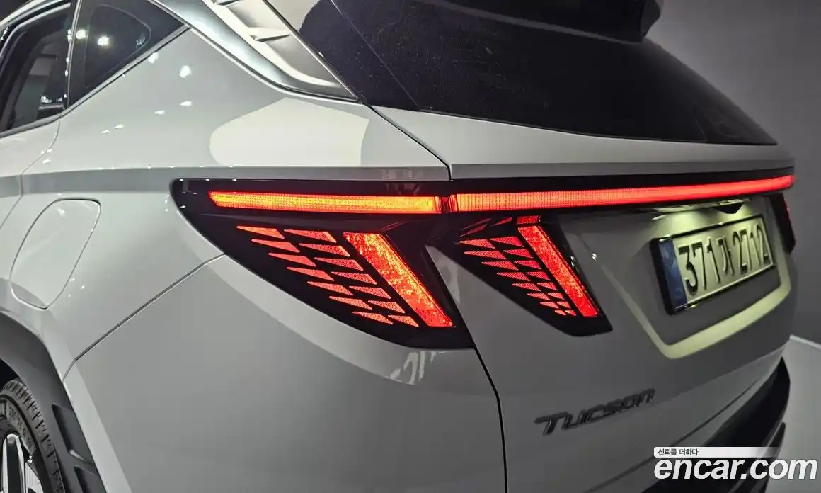 Hyundai Tucson 2022 1.6 автомат (гидро), фото 9