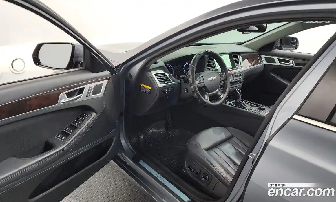 Hyundai Genesis 2015 3.3 автомат (гидро), фото 13