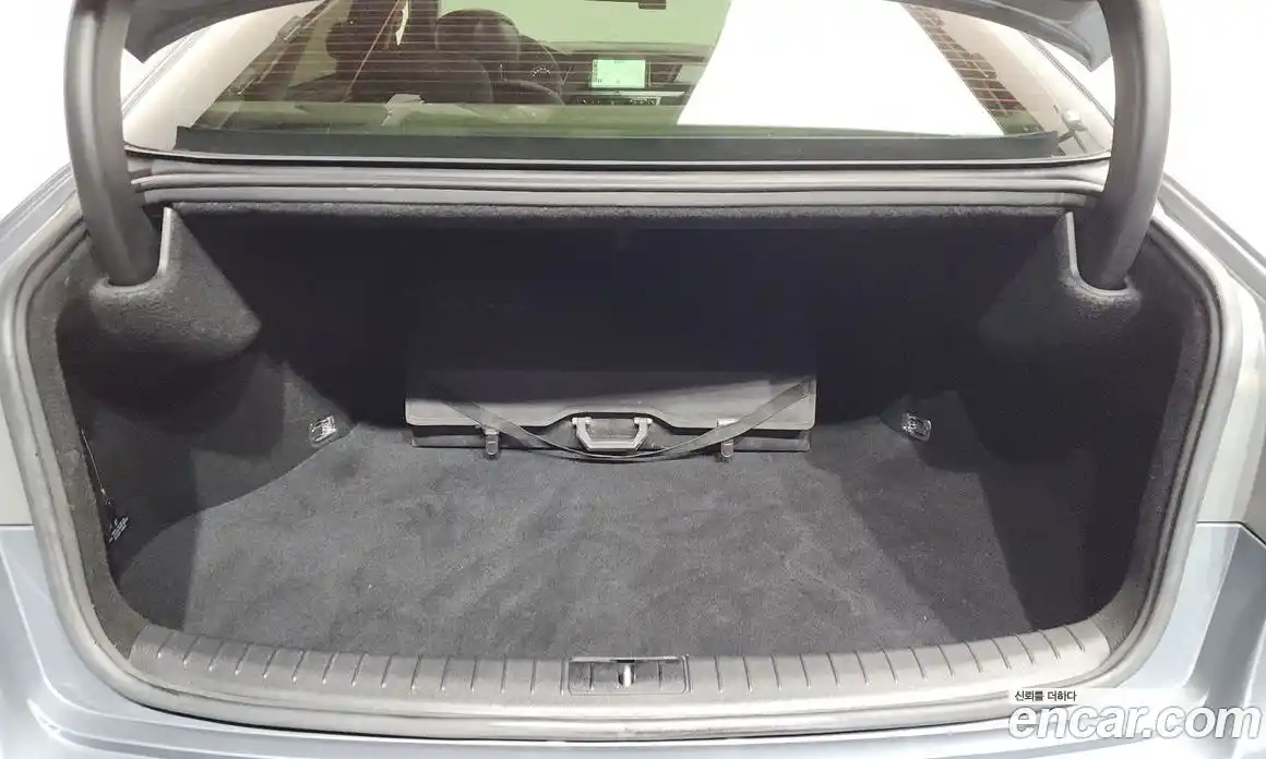 Hyundai Genesis 2015 3.3 автомат (гидро), фото 26