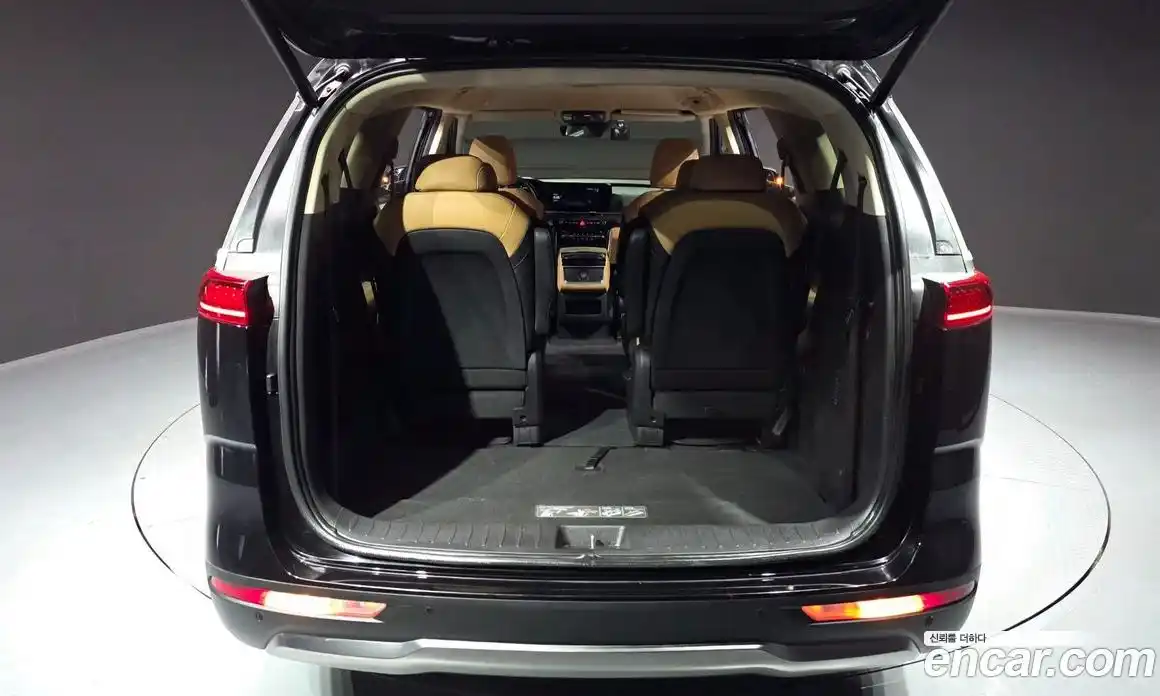 Kia Carnival 2022 2.2 автомат (гидро), фото 26