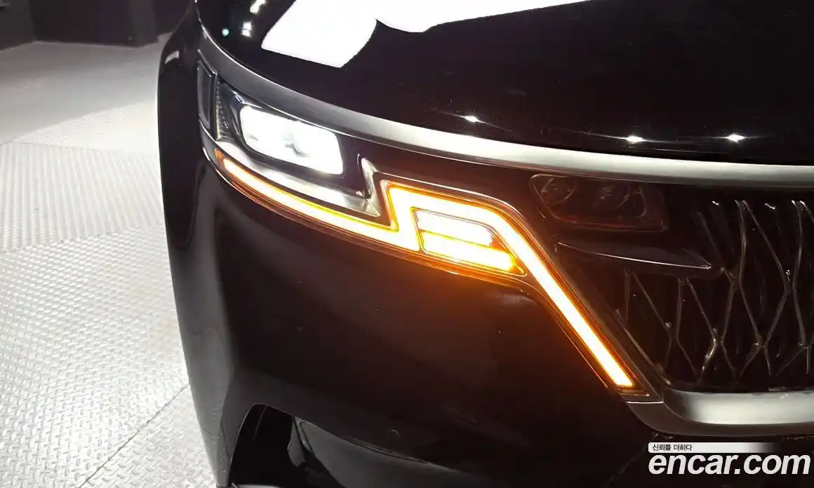 Kia Carnival 2022 2.2 автомат (гидро), фото 8
