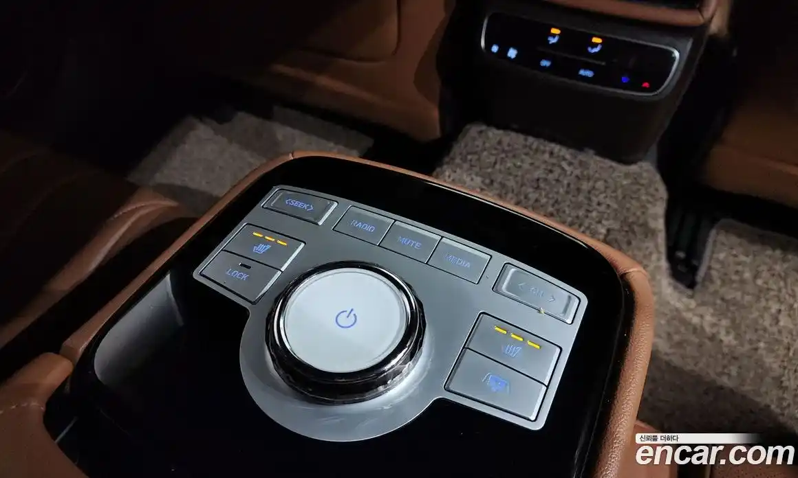 Genesis G80 2023 2.5 автомат (гидро), фото 24
