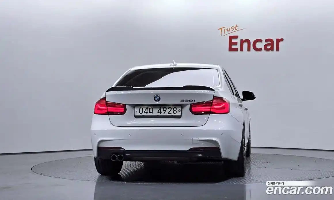 BMW 3 серия 2017 2.0 автомат (гидро), фото 4