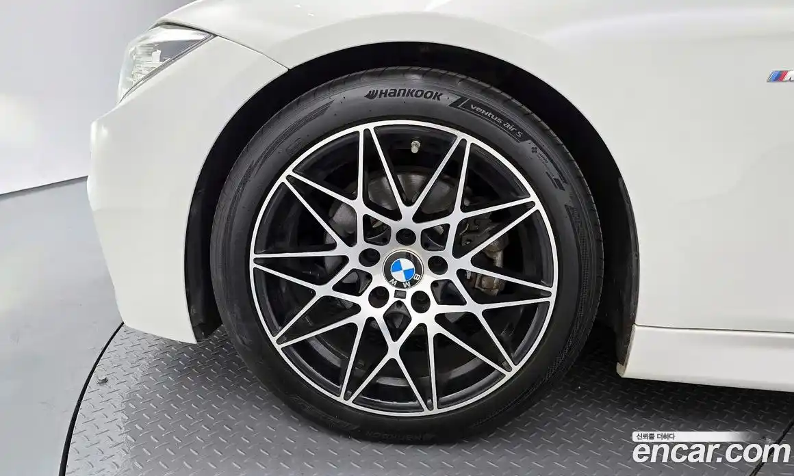 BMW 3 серия 2017 2.0 автомат (гидро), фото 5