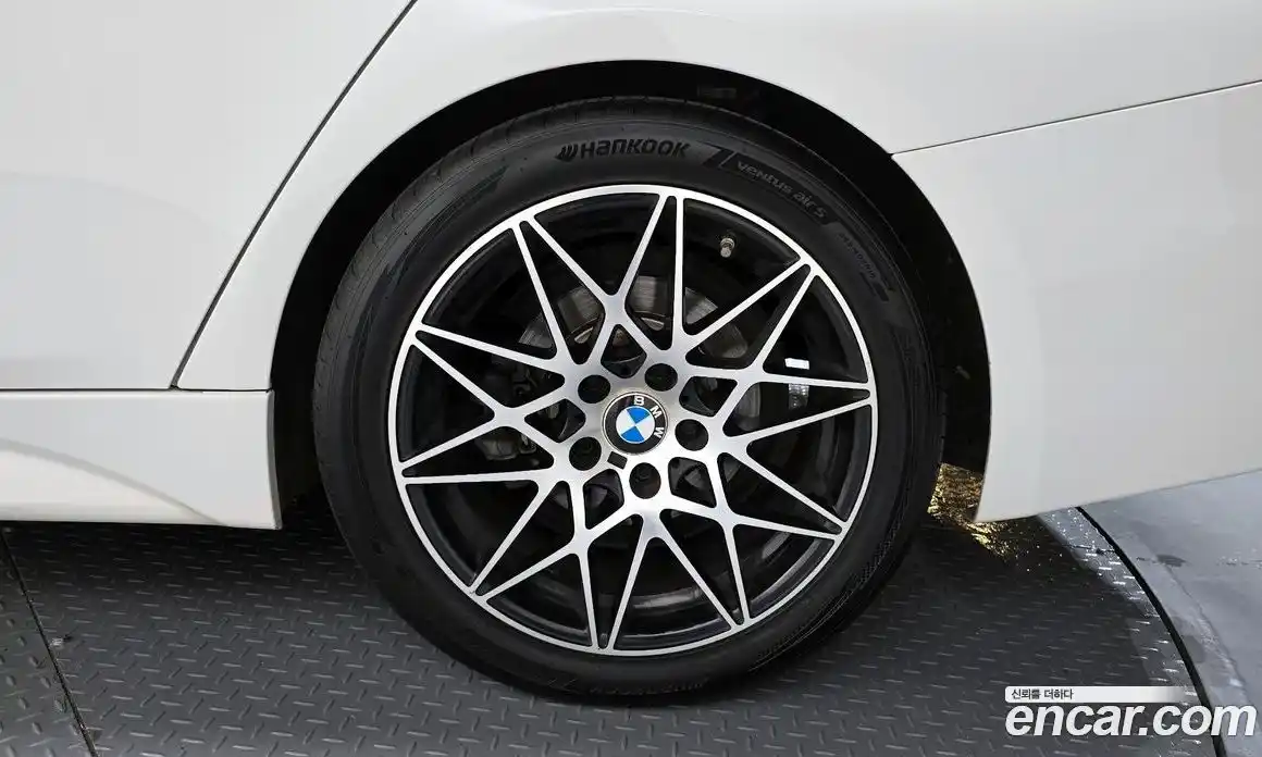 BMW 3 серия 2017 2.0 автомат (гидро), фото 7
