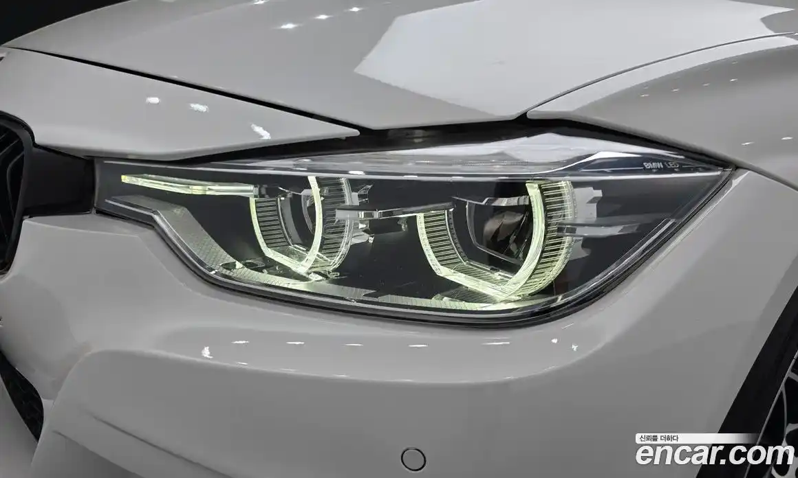 BMW 3 серия 2017 2.0 автомат (гидро), фото 8