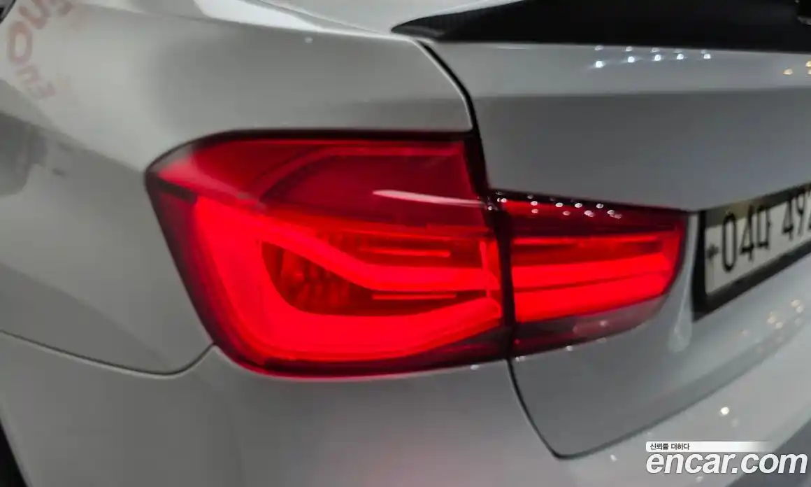 BMW 3 серия 2017 2.0 автомат (гидро), фото 9