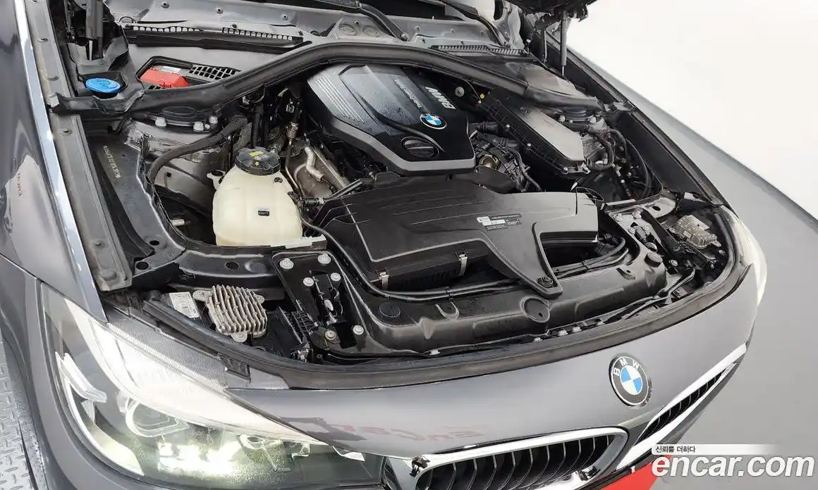 BMW 3 серия 2018 2.0 автомат (гидро), фото 6