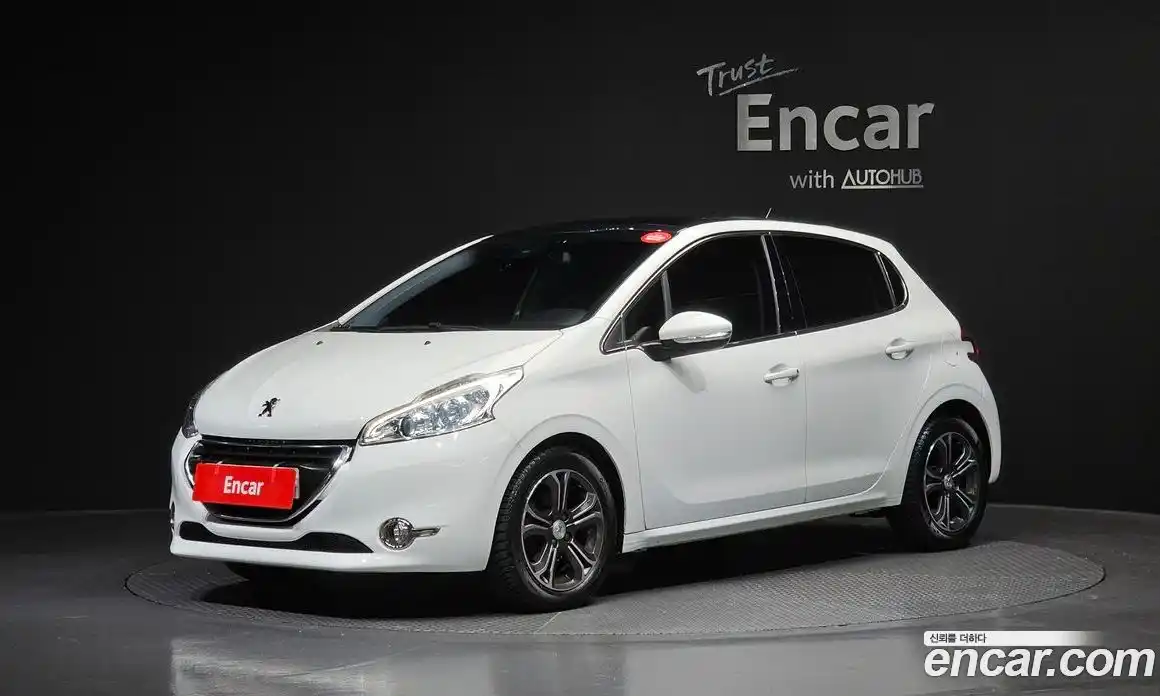 Peugeot 208 2015 1.6 автомат (гидро), фото 1 Peugeot 208 2015 1.6 автомат (гидро), фото 1