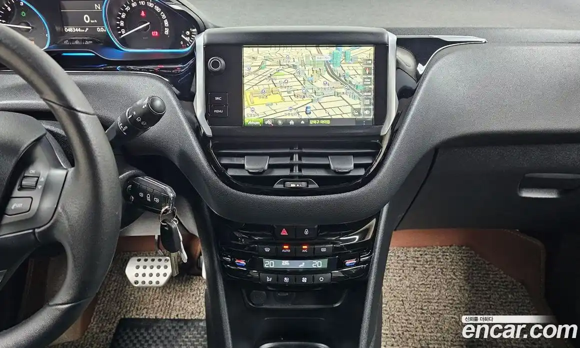 Peugeot 208 2015 1.6 автомат (гидро), фото 14 Peugeot 208 2015 1.6 автомат (гидро), фото 14