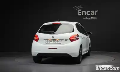 Peugeot 208 2015 1.6 автомат (гидро), миниатюра 4 Peugeot 208 2015 1.6 автомат (гидро), миниатюра 4