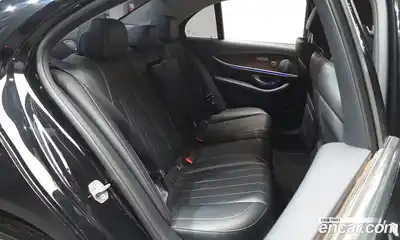 Mercedes-Benz E-Class 2018 2.0 автомат (гидро), миниатюра 11