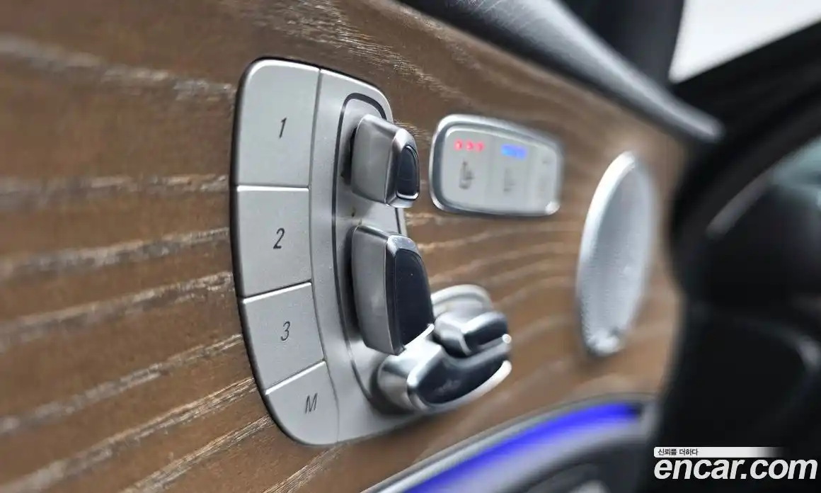 Mercedes-Benz E-Class 2018 2.0 автомат (гидро), фото 18