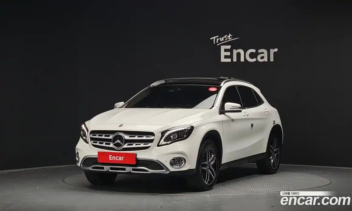 Mercedes-Benz GLA-Class 2018 2.0 гидро, фото 1 Mercedes-Benz GLA-Class 2018 2.0 гидро, фото 1