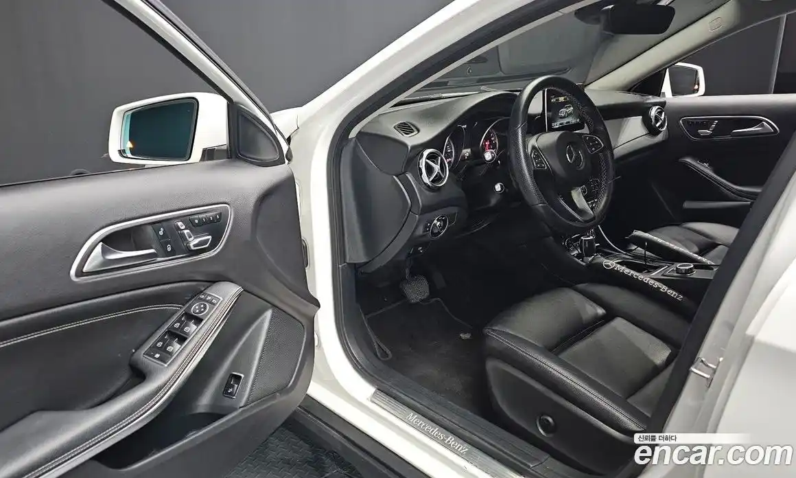 Mercedes-Benz GLA-Class 2018 2.0 гидро, фото 11 Mercedes-Benz GLA-Class 2018 2.0 гидро, фото 11