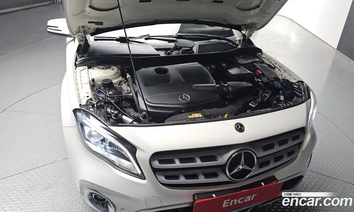 Mercedes-Benz GLA-Class 2018 2.0 гидро, фото 6 Mercedes-Benz GLA-Class 2018 2.0 гидро, фото 6
