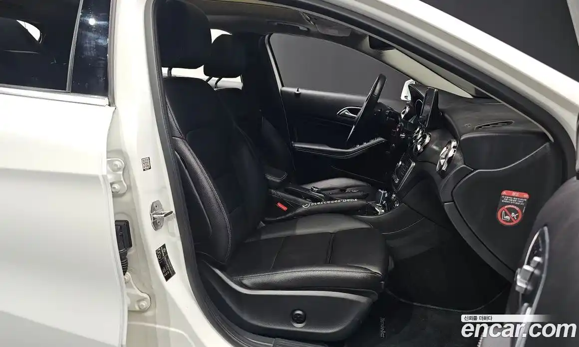 Mercedes-Benz GLA-Class 2018 2.0 гидро, фото 10 Mercedes-Benz GLA-Class 2018 2.0 гидро, фото 10