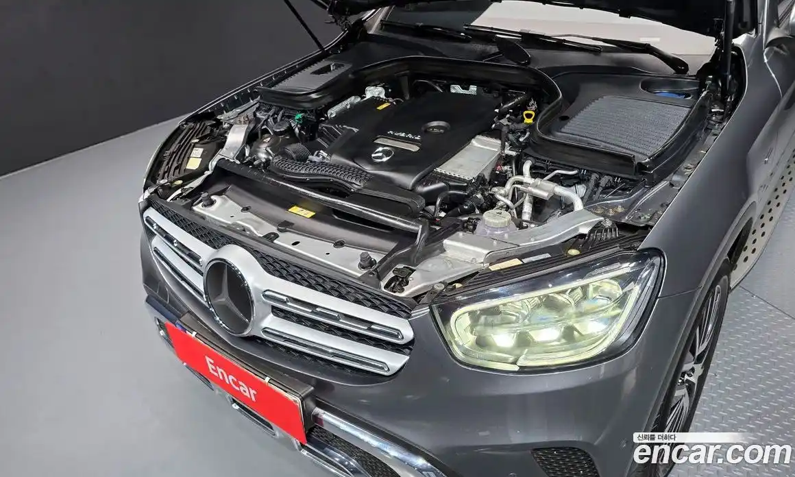 Mercedes-Benz GLC-Class 2021 2.0 автомат (гидро), фото 6