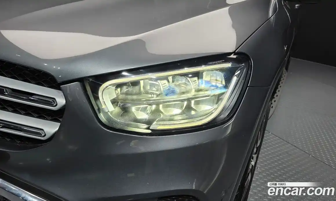 Mercedes-Benz GLC-Class 2021 2.0 автомат (гидро), фото 8