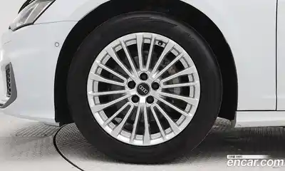 Audi A6 2021 2.0 автомат (гидро), миниатюра 5