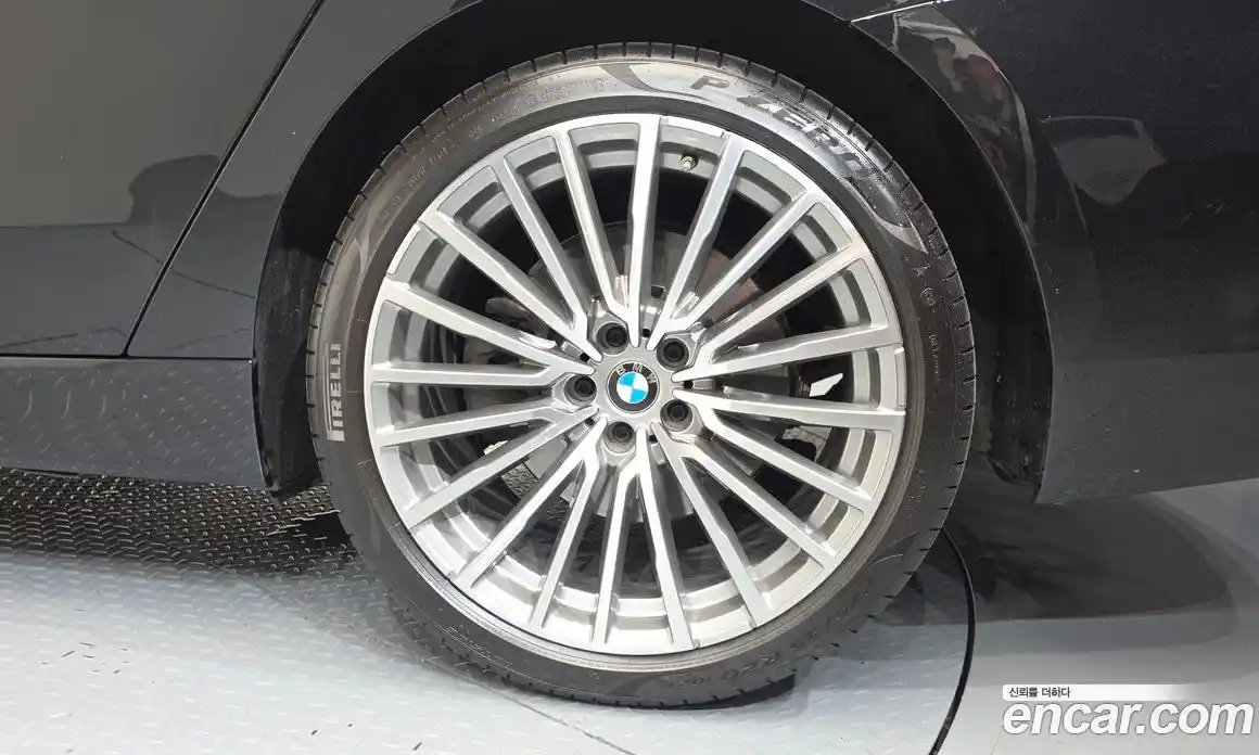 BMW 6 серия 2023 3.0 автомат (гидро), фото 7