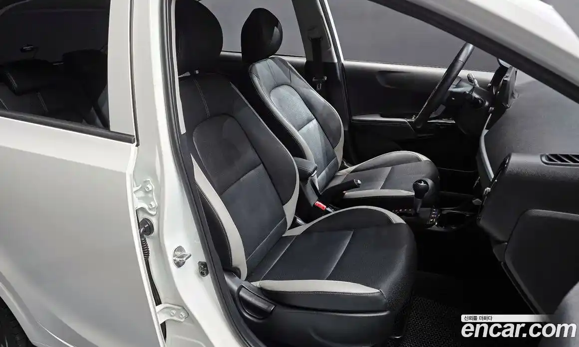 Kia Morning 2021 1.0 автомат (гидро), фото 18