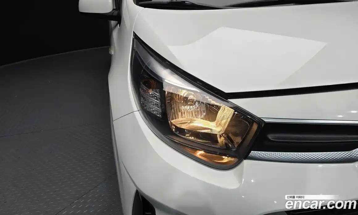 Kia Morning 2021 1.0 автомат (гидро), фото 8
