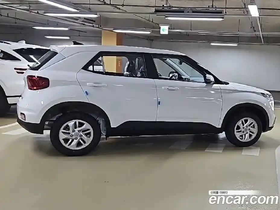 Hyundai Venue 2026 1.6 автомат (гидро), фото 5