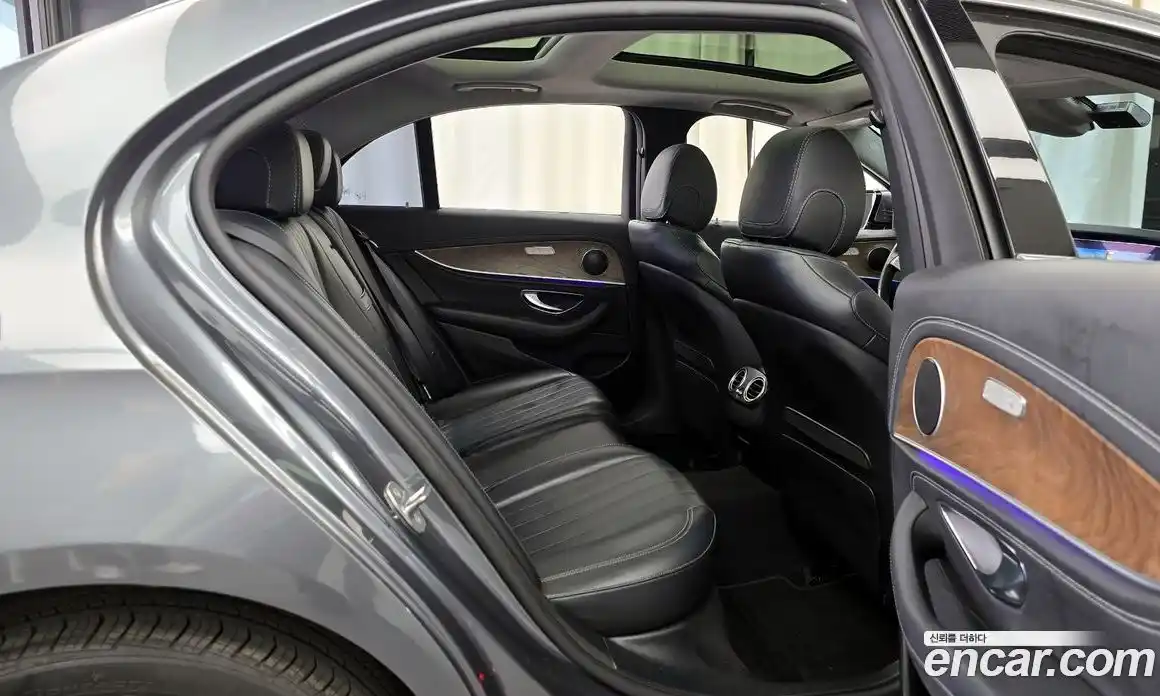 Mercedes-Benz E-Class 2017 2.0 автомат (гидро), фото 11