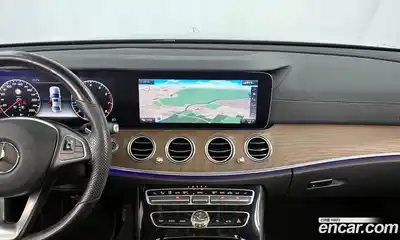 Mercedes-Benz E-Class 2017 2.0 автомат (гидро), миниатюра 12