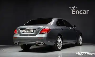 Mercedes-Benz E-Class 2017 2.0 автомат (гидро), миниатюра 2