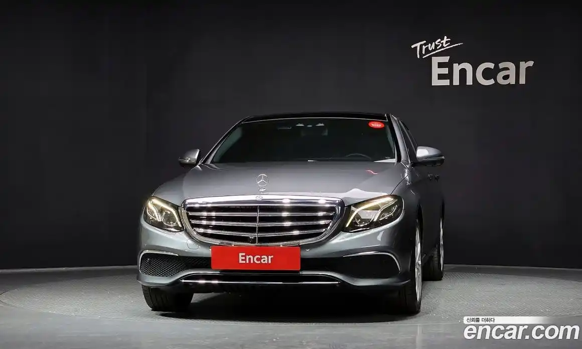 Mercedes-Benz E-Class 2017 2.0 автомат (гидро), фото 3